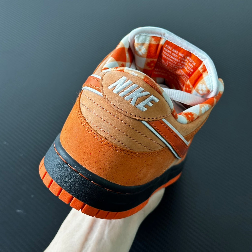 Nike SB Dunk Low "Orange Lobster"