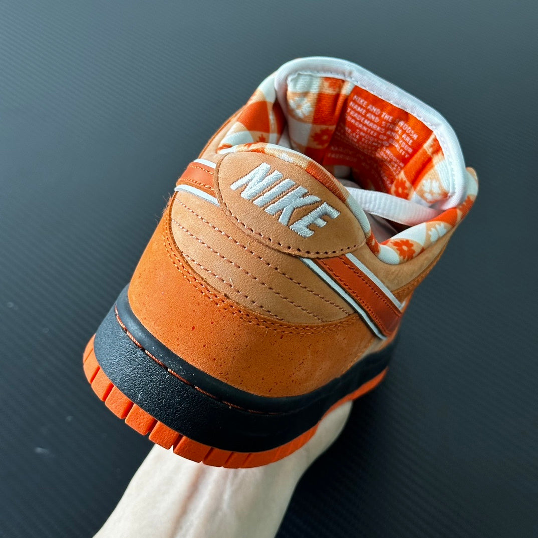 Nike SB Dunk Low "Orange Lobster"