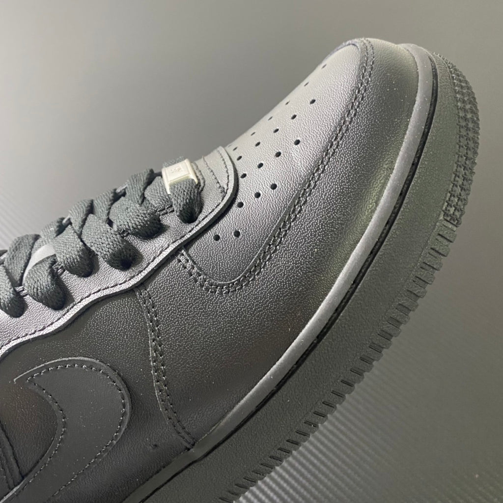 Nike Air Force 1 Triple Black