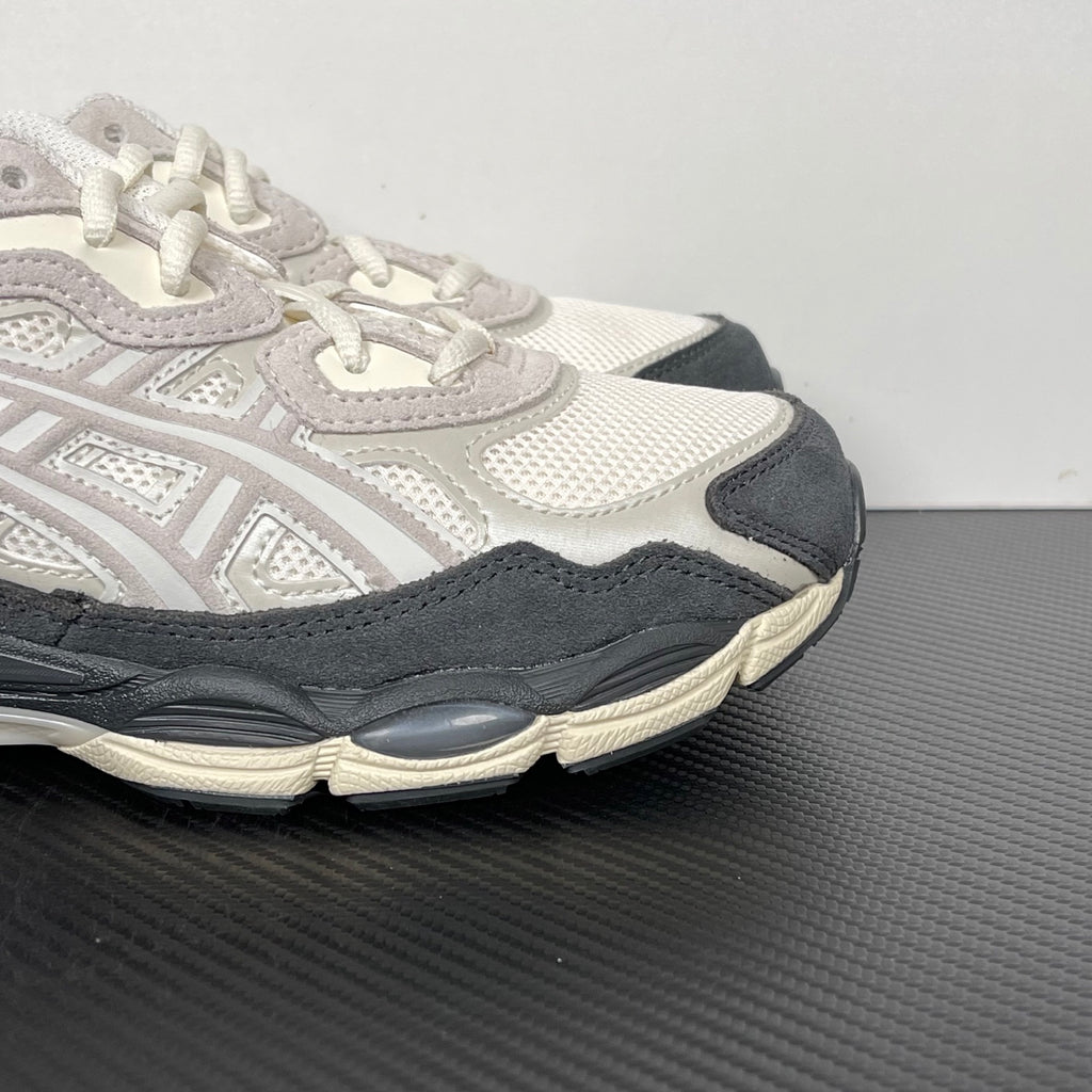 ASICS GEL-NYC White / Smoke Grey