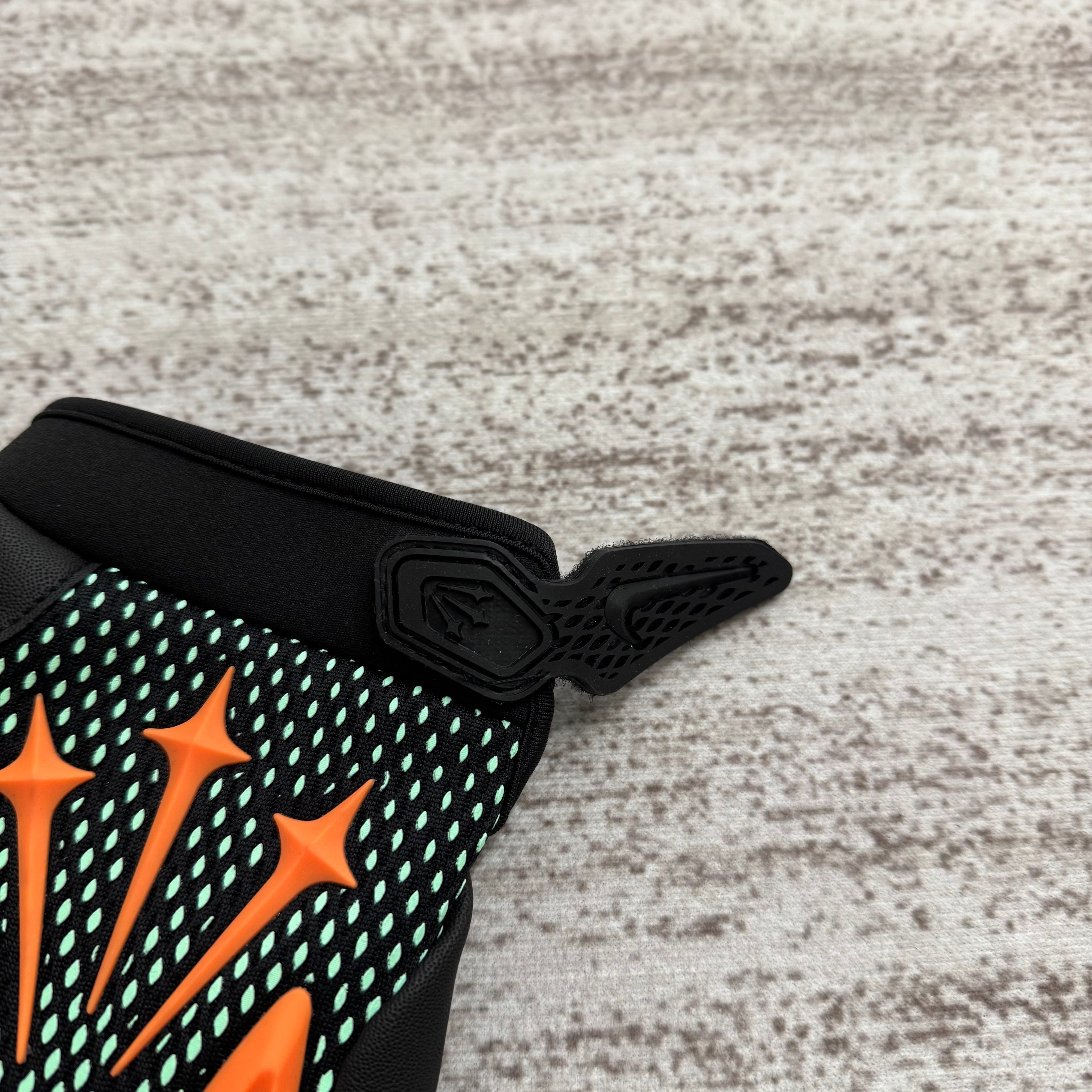 Nike x NOCTA L'Art Gloves Multicolor