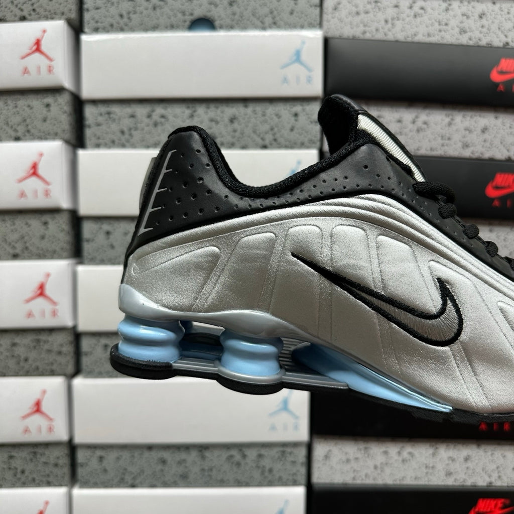 Nike Shox R4 Metallic Silver/Psychic Blue