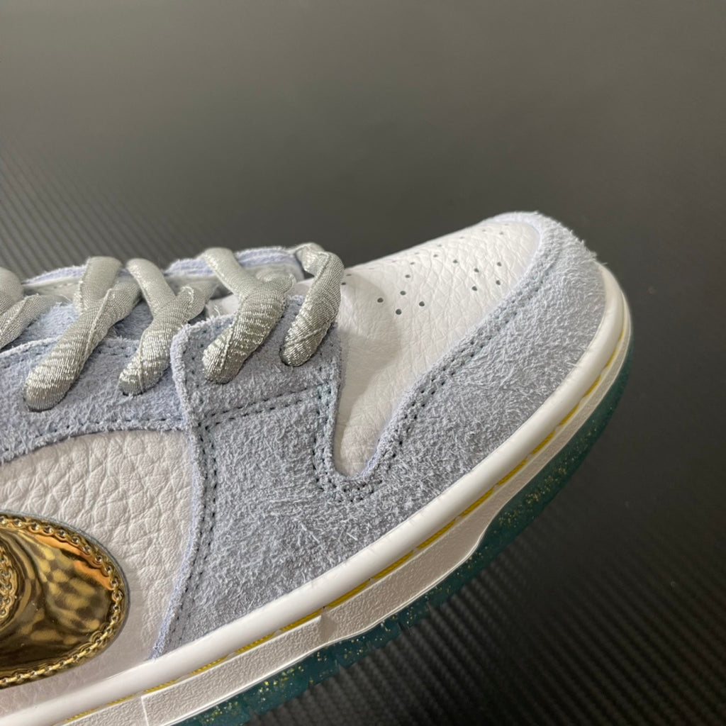 Nike SB Dunk Low "Sean Cliver"