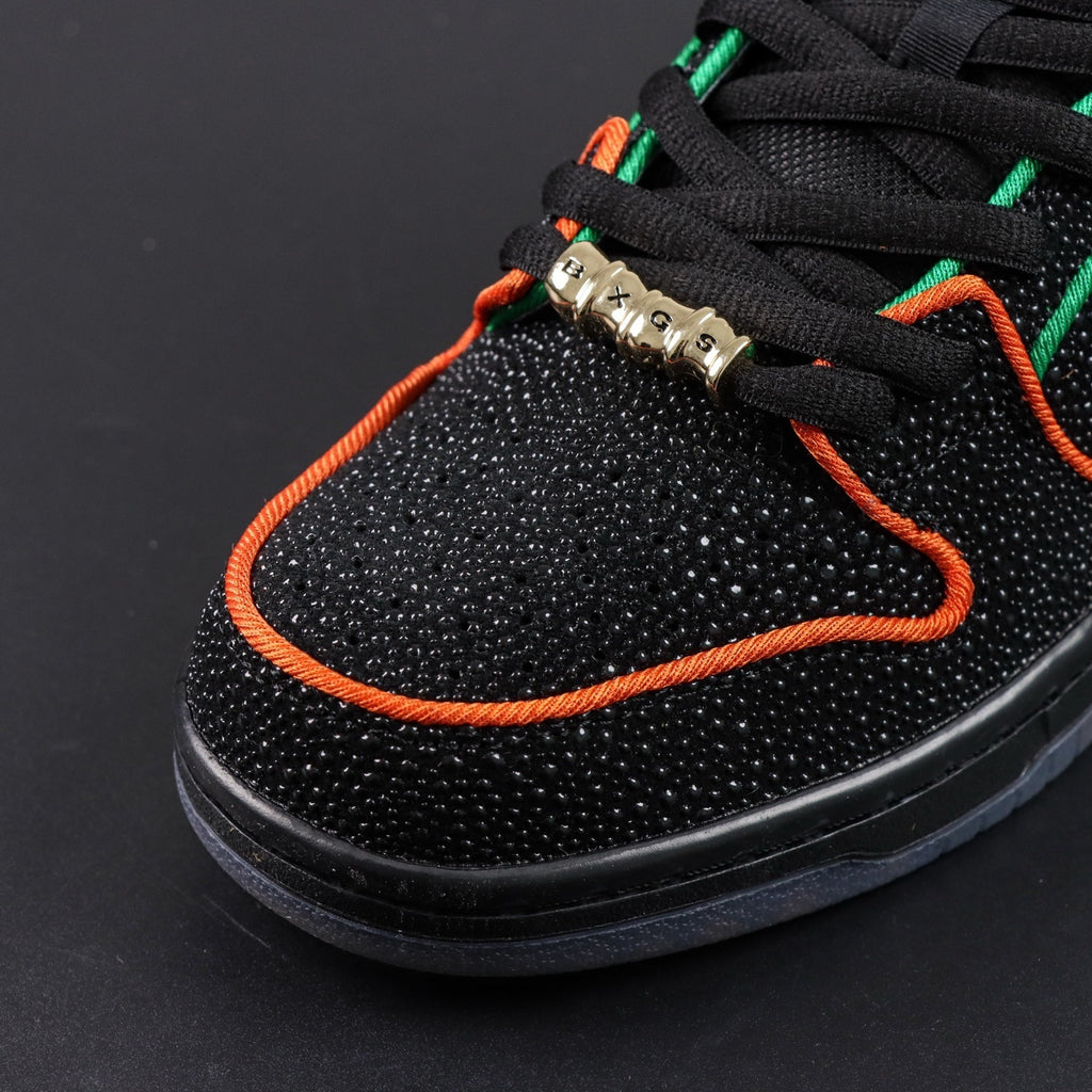 Nike SB Dunk Low Pro x Bronx Girls Skate 'Black and Challenge Red'