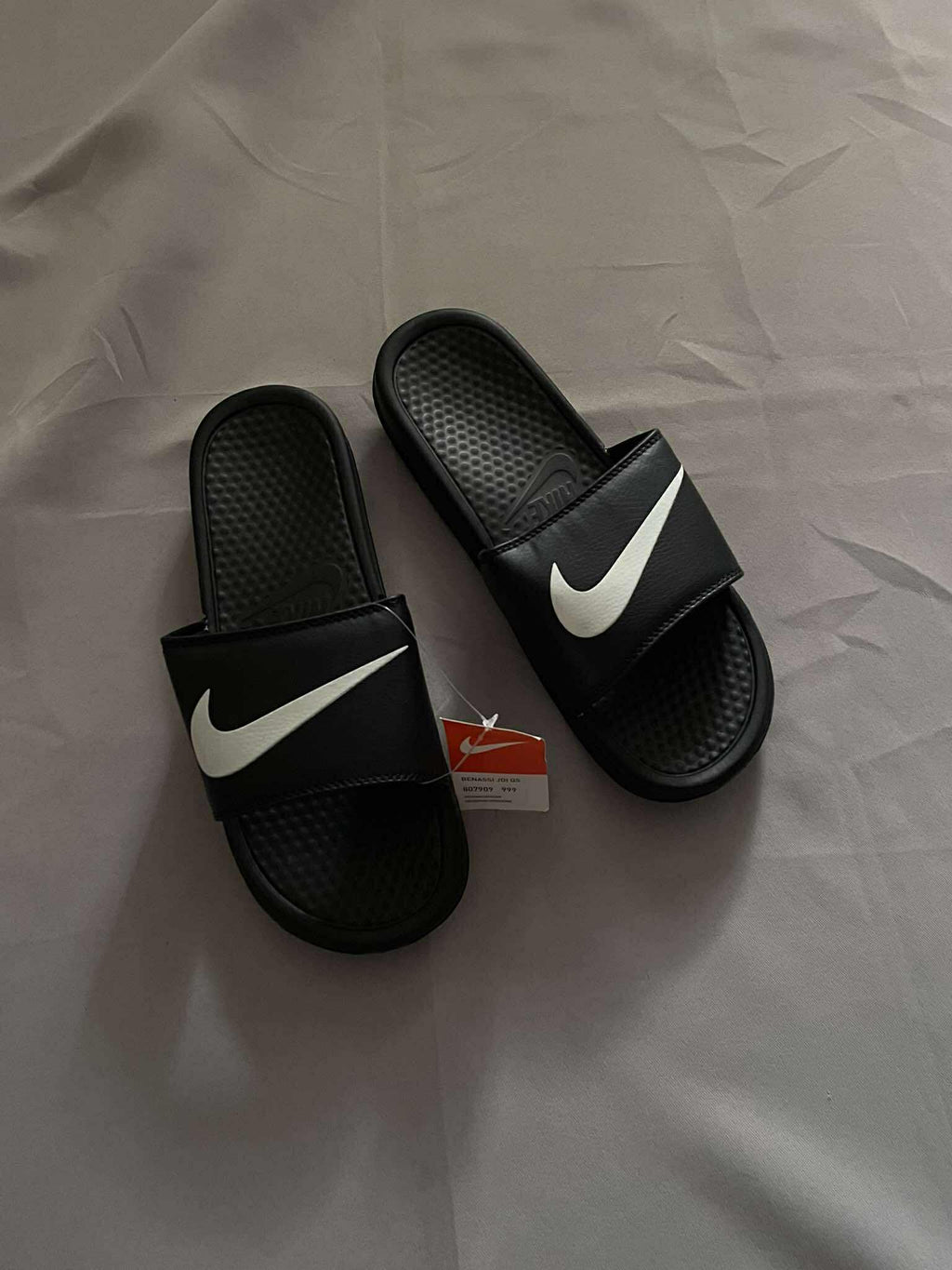 Nike Benassi Slides