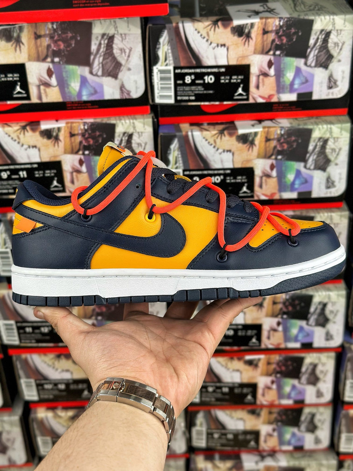 Nike x Off-White Dunk Low "University Gold"
