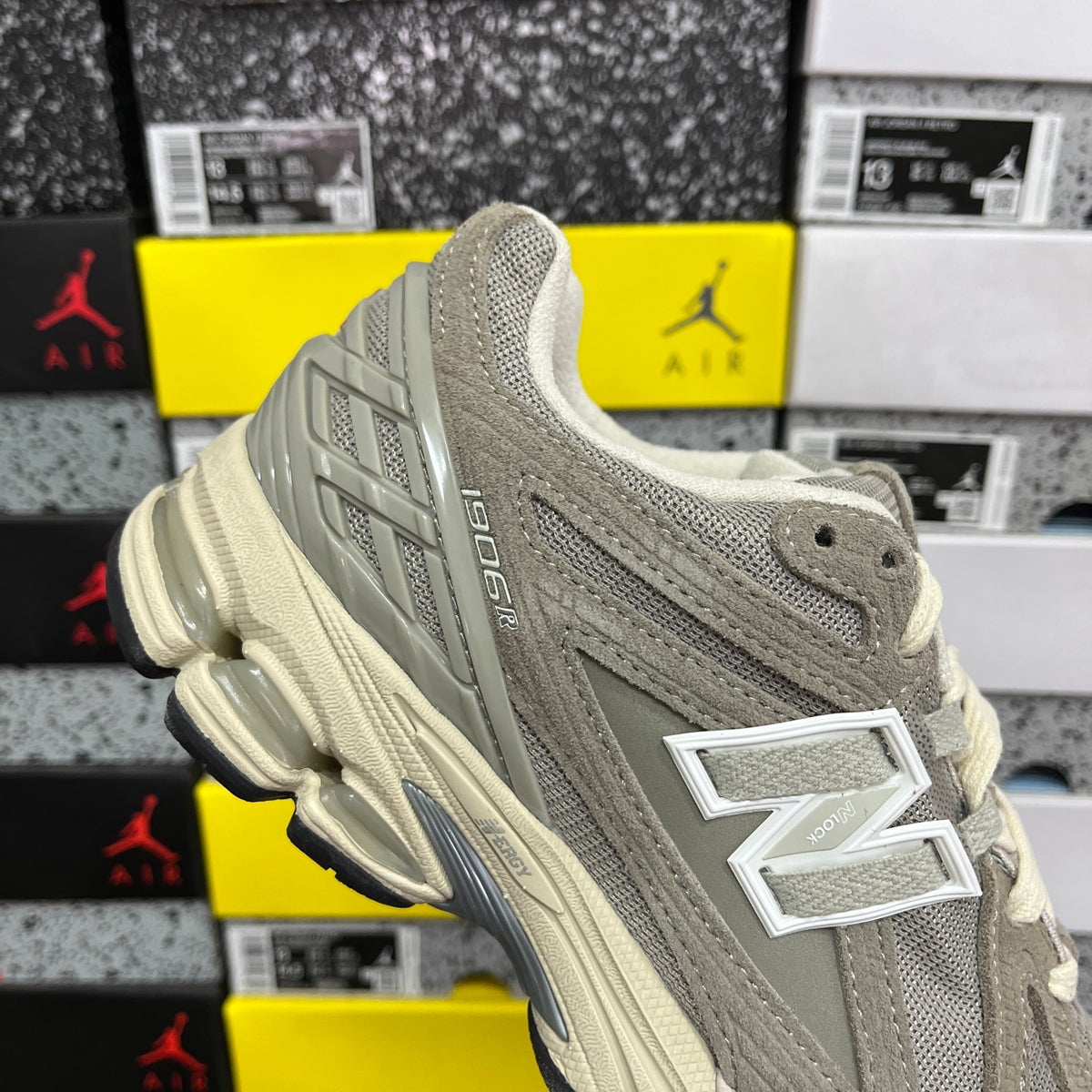 New Balance 1906R "Beige/Cream"