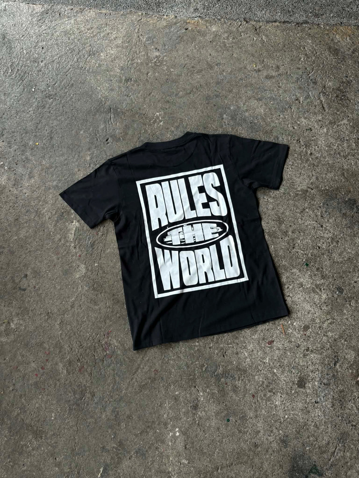 Corteiz Rules the World T-shirt (ON-HAND)