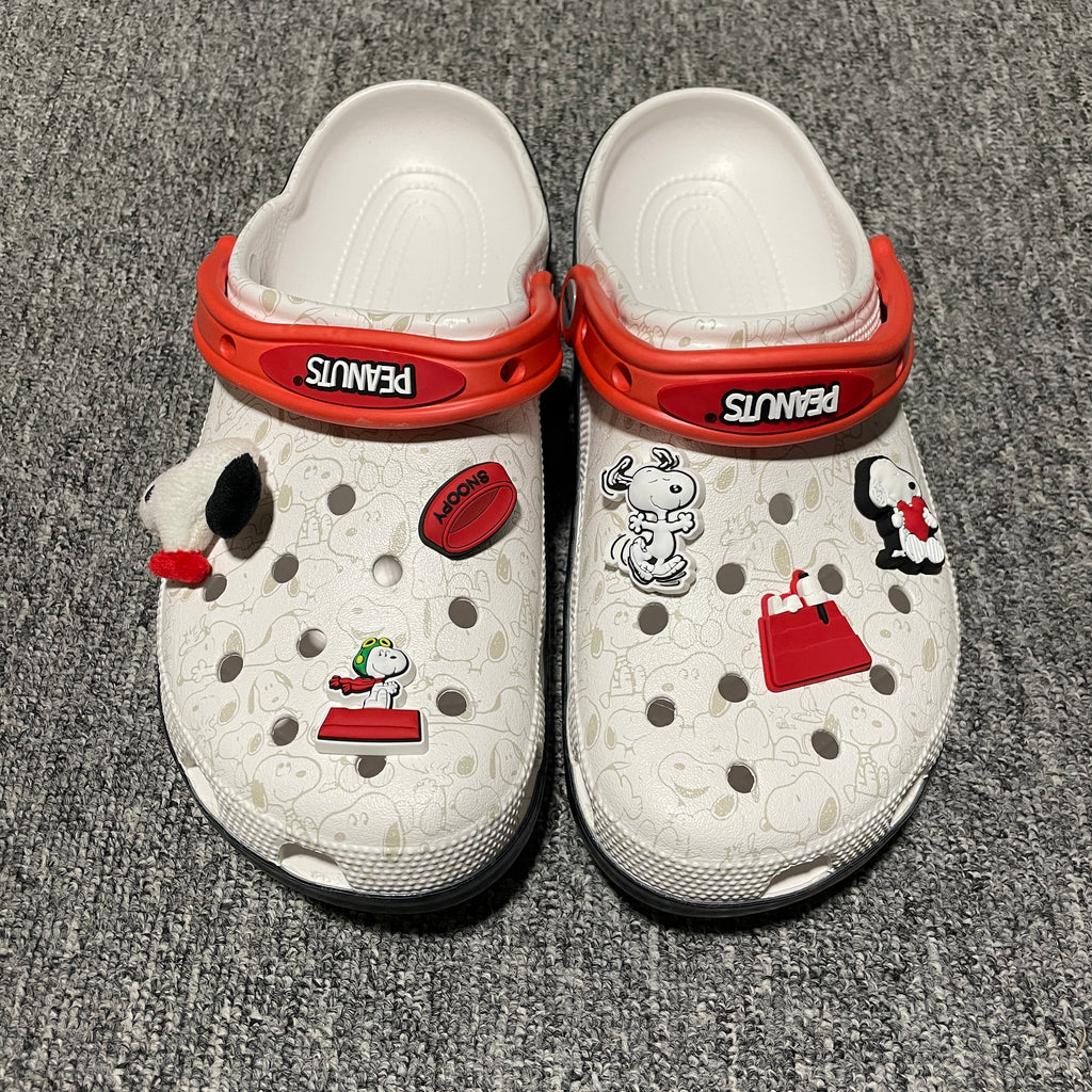 Peanuts x Crocs Classic Clog
