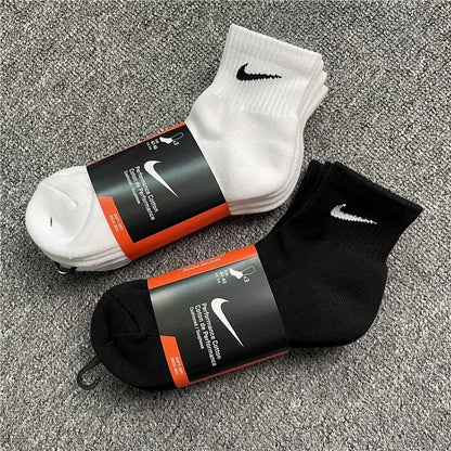 Nike Socks (3 PAIRS)
