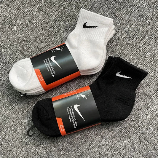 Nike Socks (3 PAIRS)