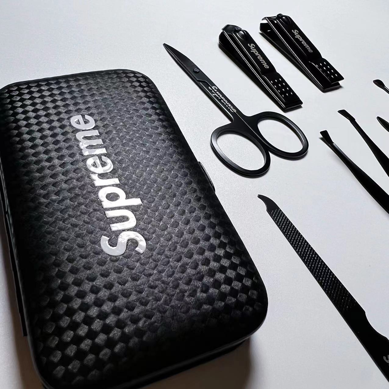 Supreme Manicure Set