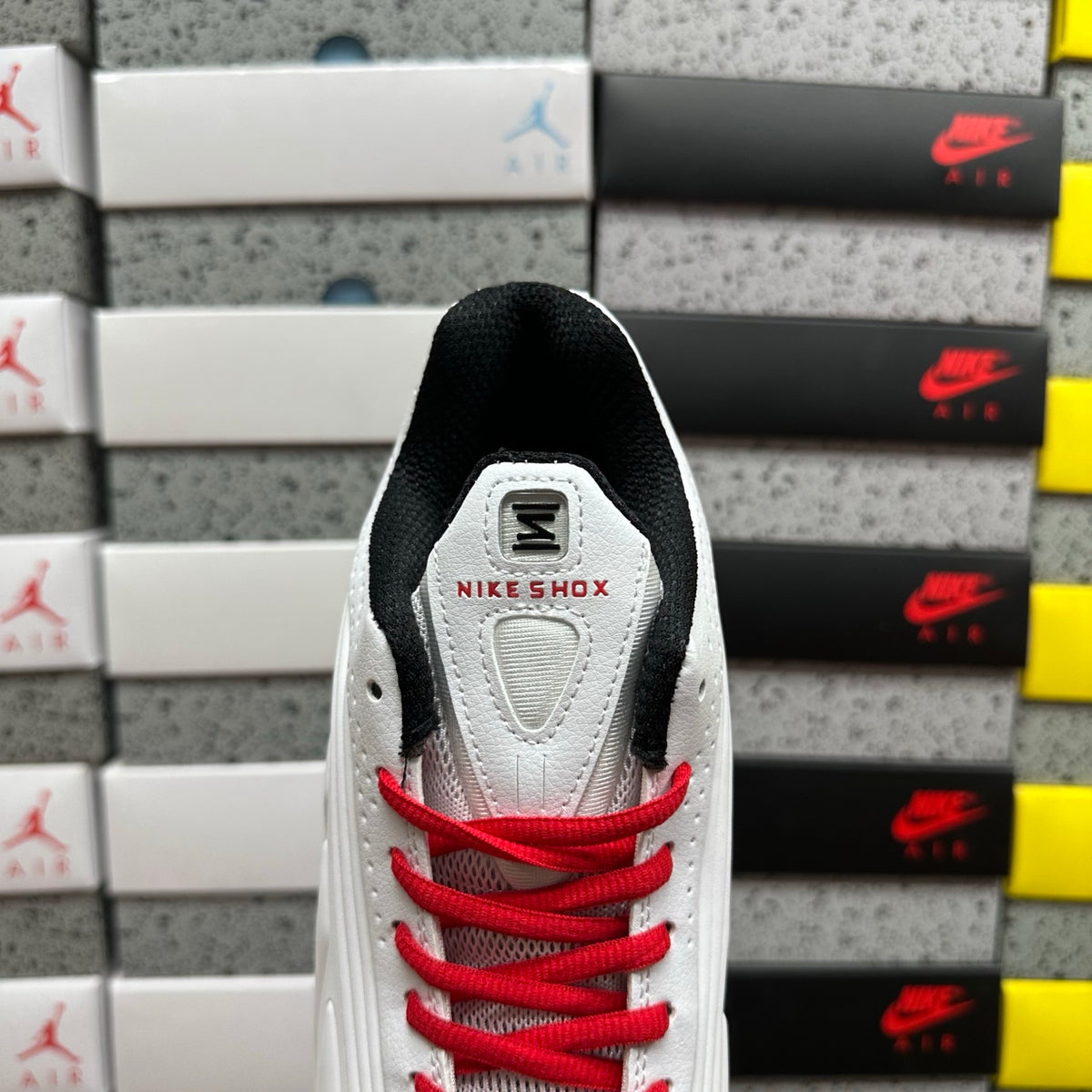 Nike Shox R4 White / Red