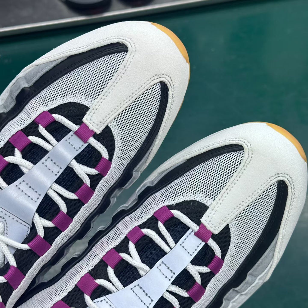 Nike SB Air Max 95 'Summit White and Cactus Flower'