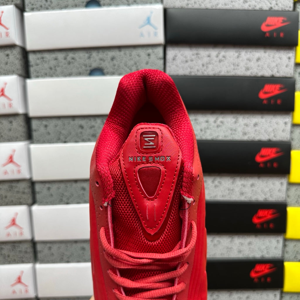 Nike Shox R4 Gym Red