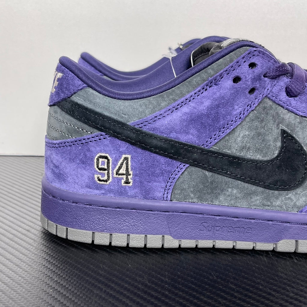 Nike SB Dunk Low "Supreme - Ink"