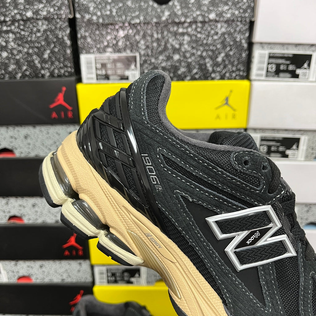New Balance 1906R 'Black Taos Taupe'
