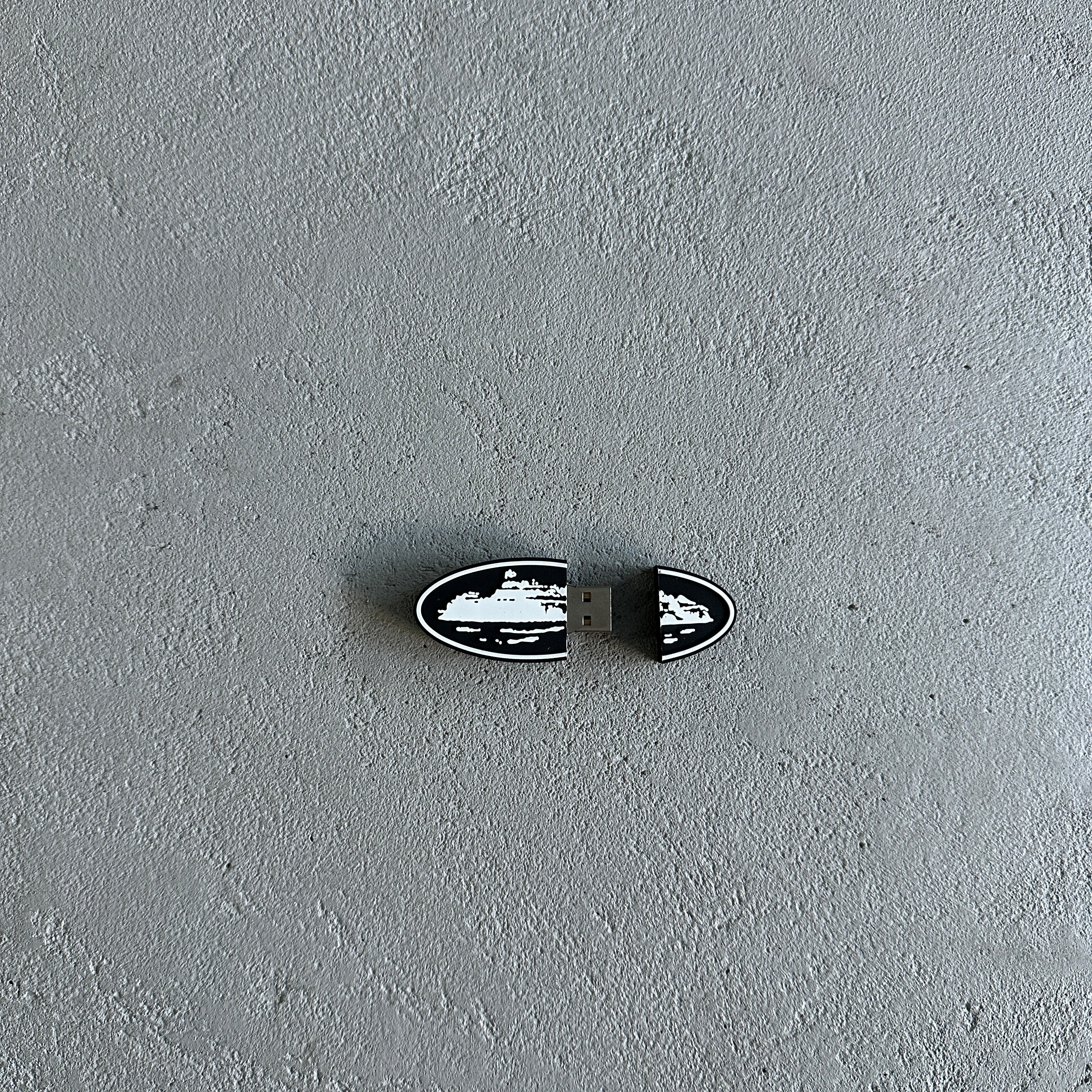 Corteiz Flash Drive