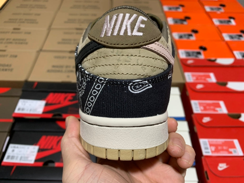 Travis Scott x Nike Dunk SB Low "Jackboys"
