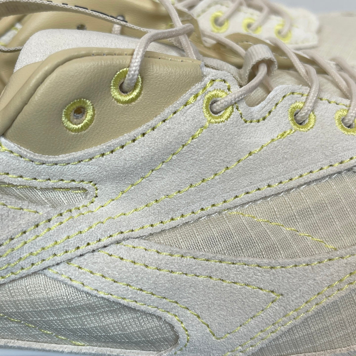 Bottega Veneta Orbit Flash Sneaker String Tufo