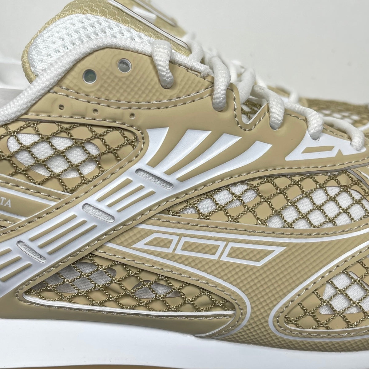 Bottega Veneta Orbit Sneakers Tufo (Beige)