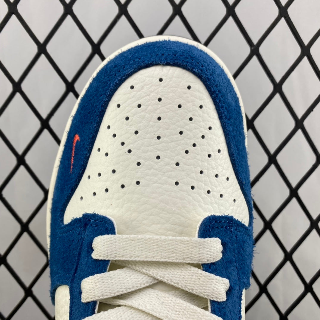 Nike x Kasina Dunk Low '80s Bus