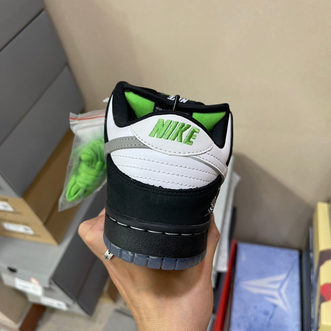 Nike SB Dunk Low Staple "Panda Pigeon"