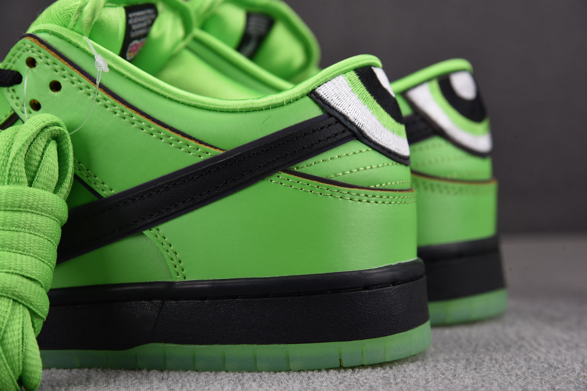 Nike SB Dunk Low x Powerpuff Girls "Buttercup"