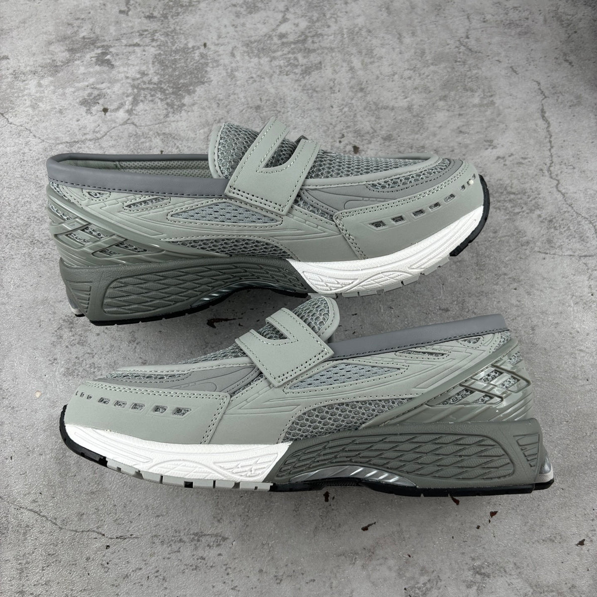 New Balance 1906L Loafer   "Raincloud"