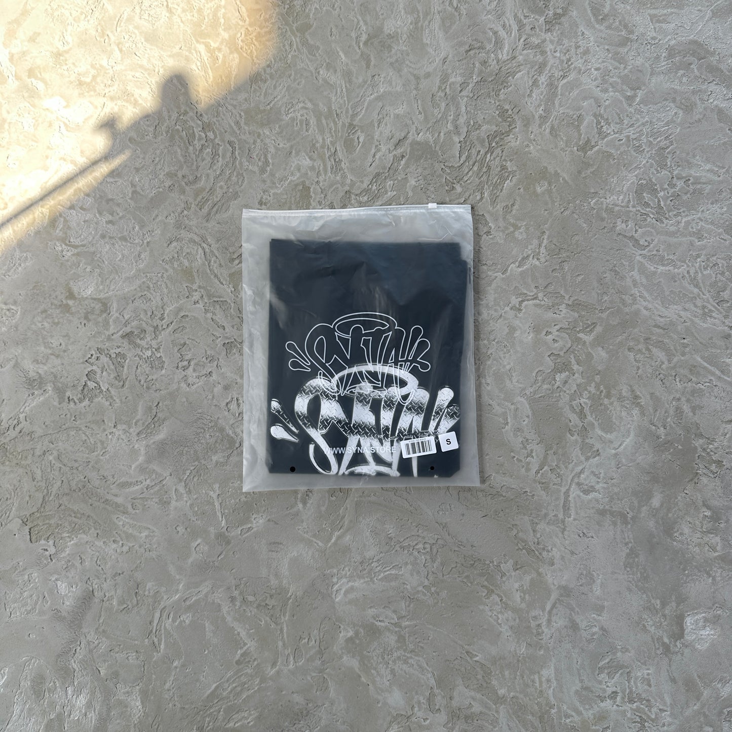 Syna 'Steel' Tee