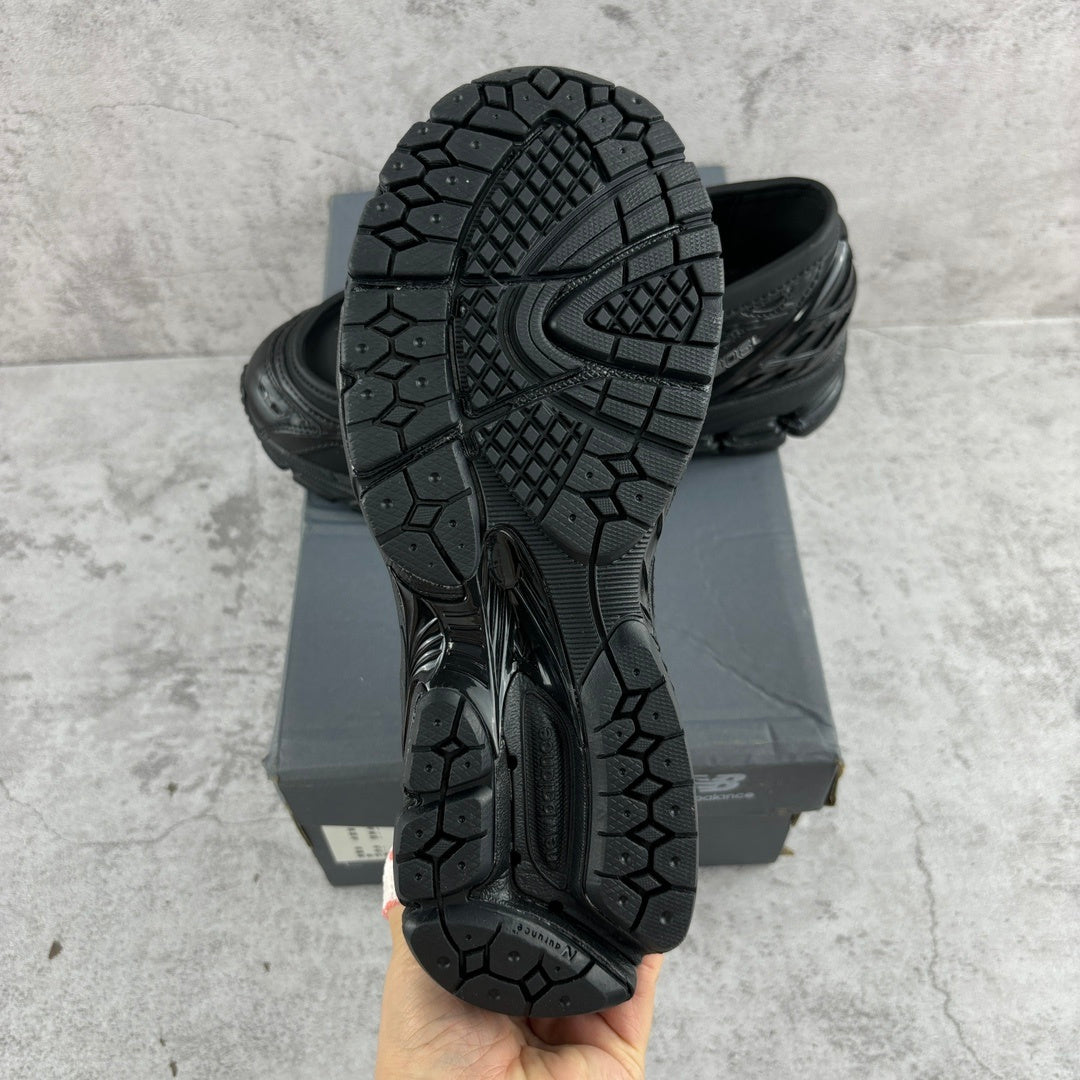 Junya Watanabe MAN x New Balance 1906L "Black"