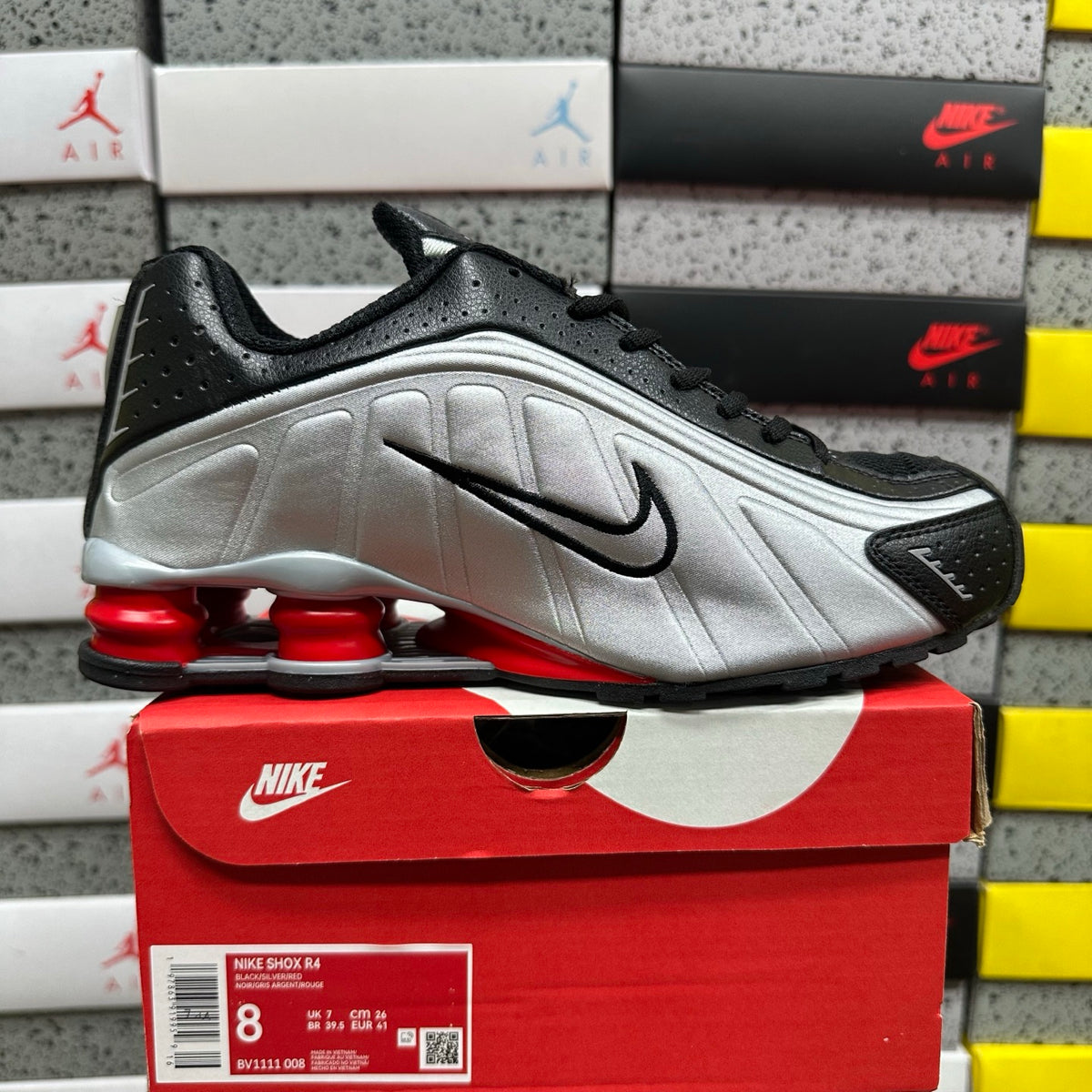 Nike Shox R4 Metallic OG Black / Metallic Silver