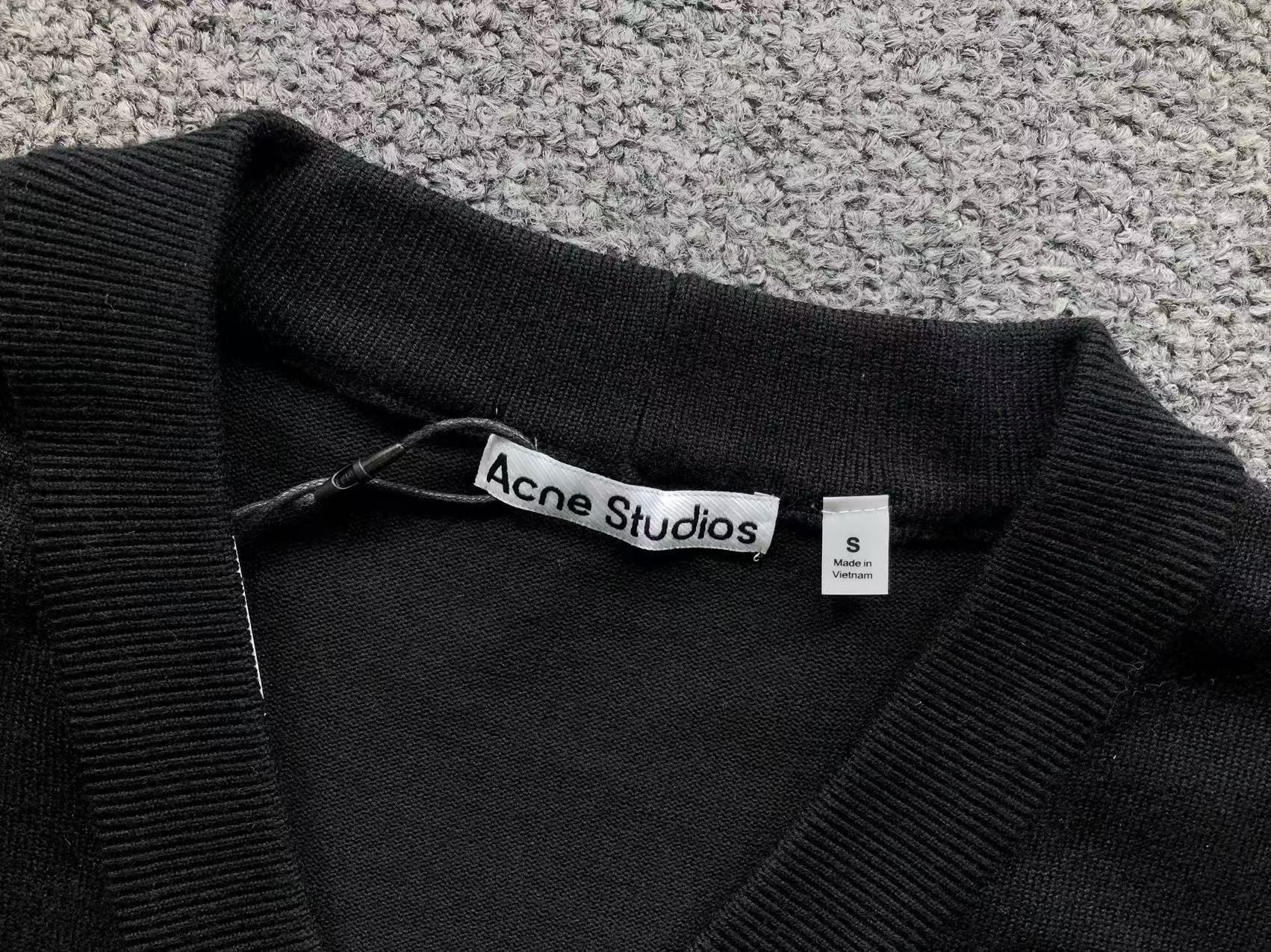 Acne Studios V-neck Sweater