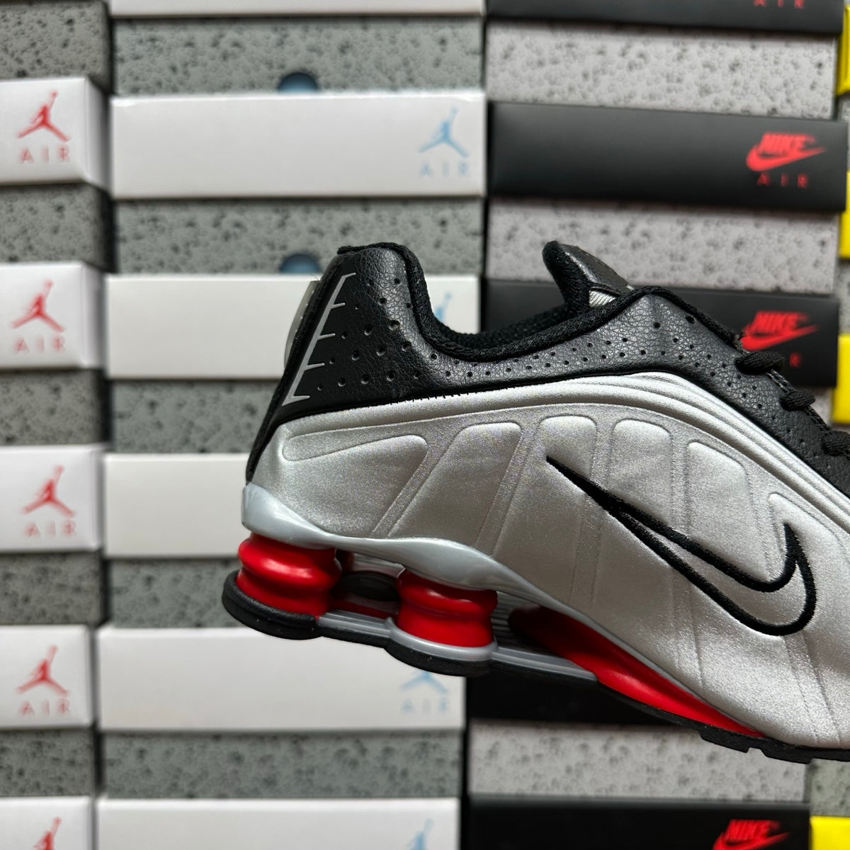 Nike Shox R4 Metallic OG Black / Metallic Silver