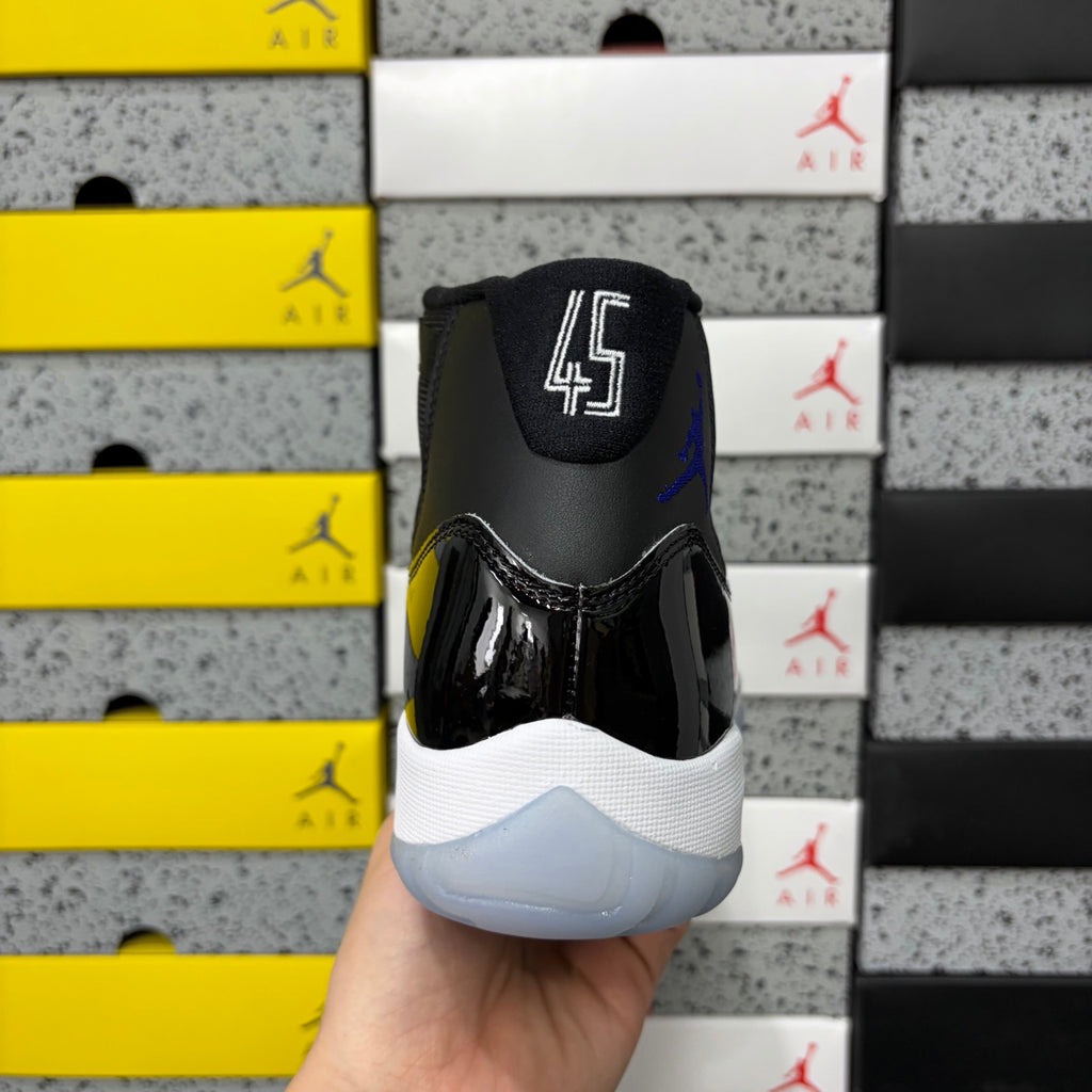 Air Jordan 11 Retro "Space Jam"