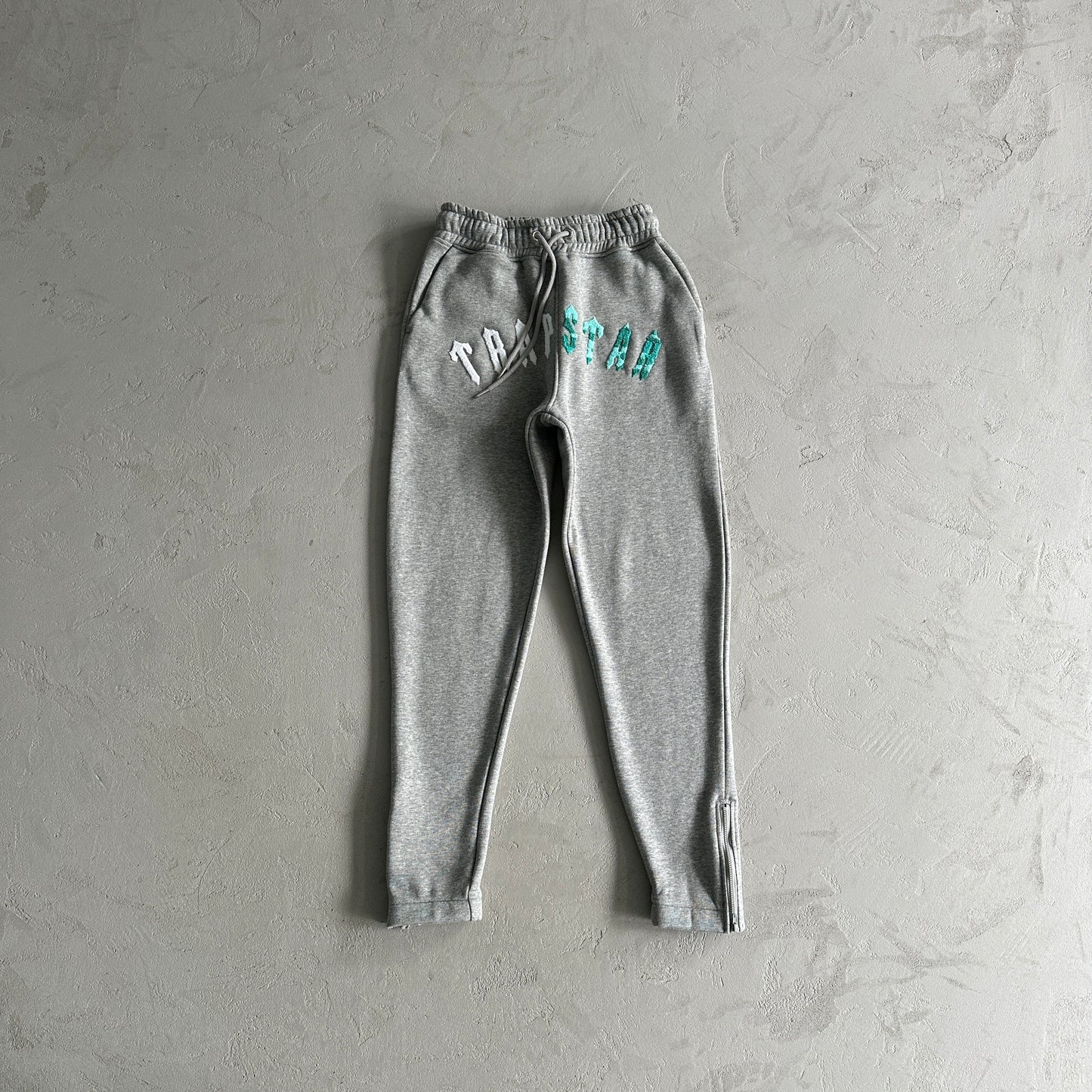 Trapstar Irongate Chenille Arch Hoodie Tracksuit