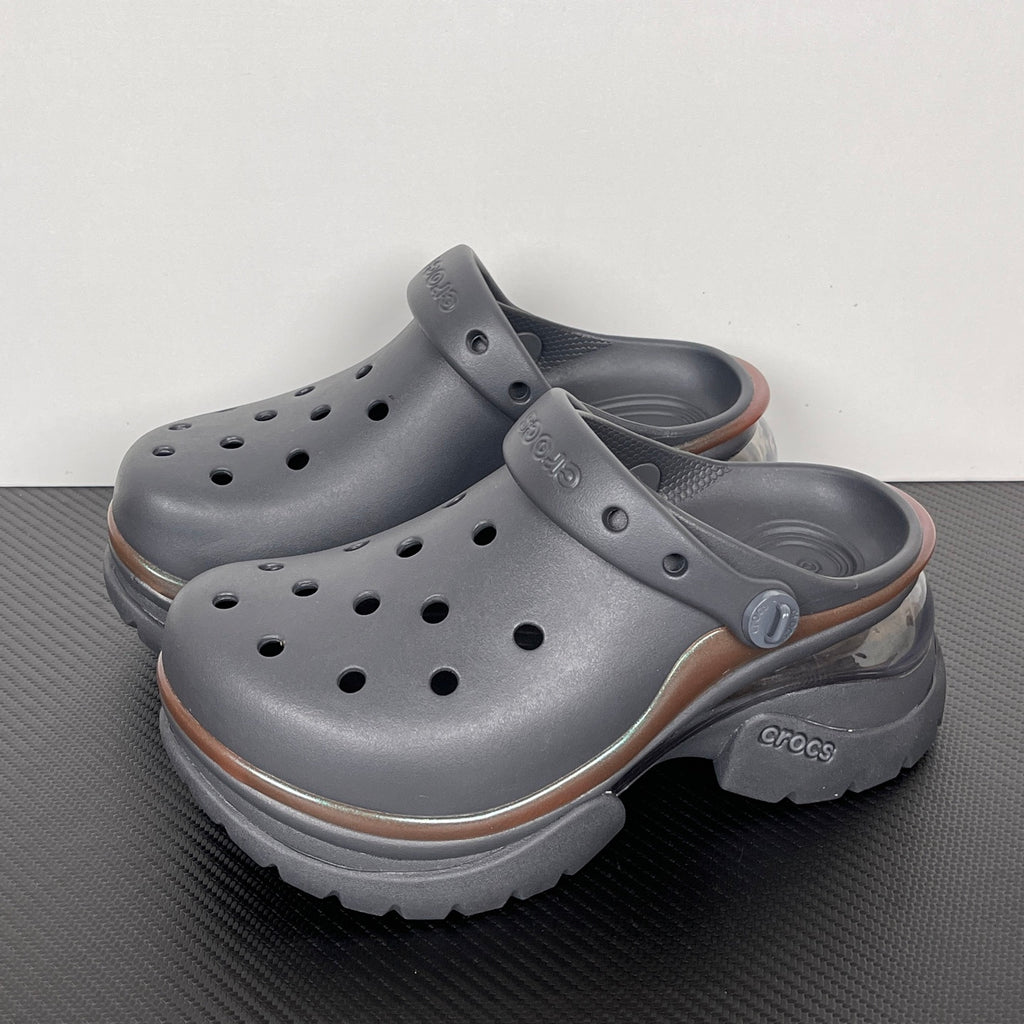 (Women's) Black Crocs Super Bae Clog