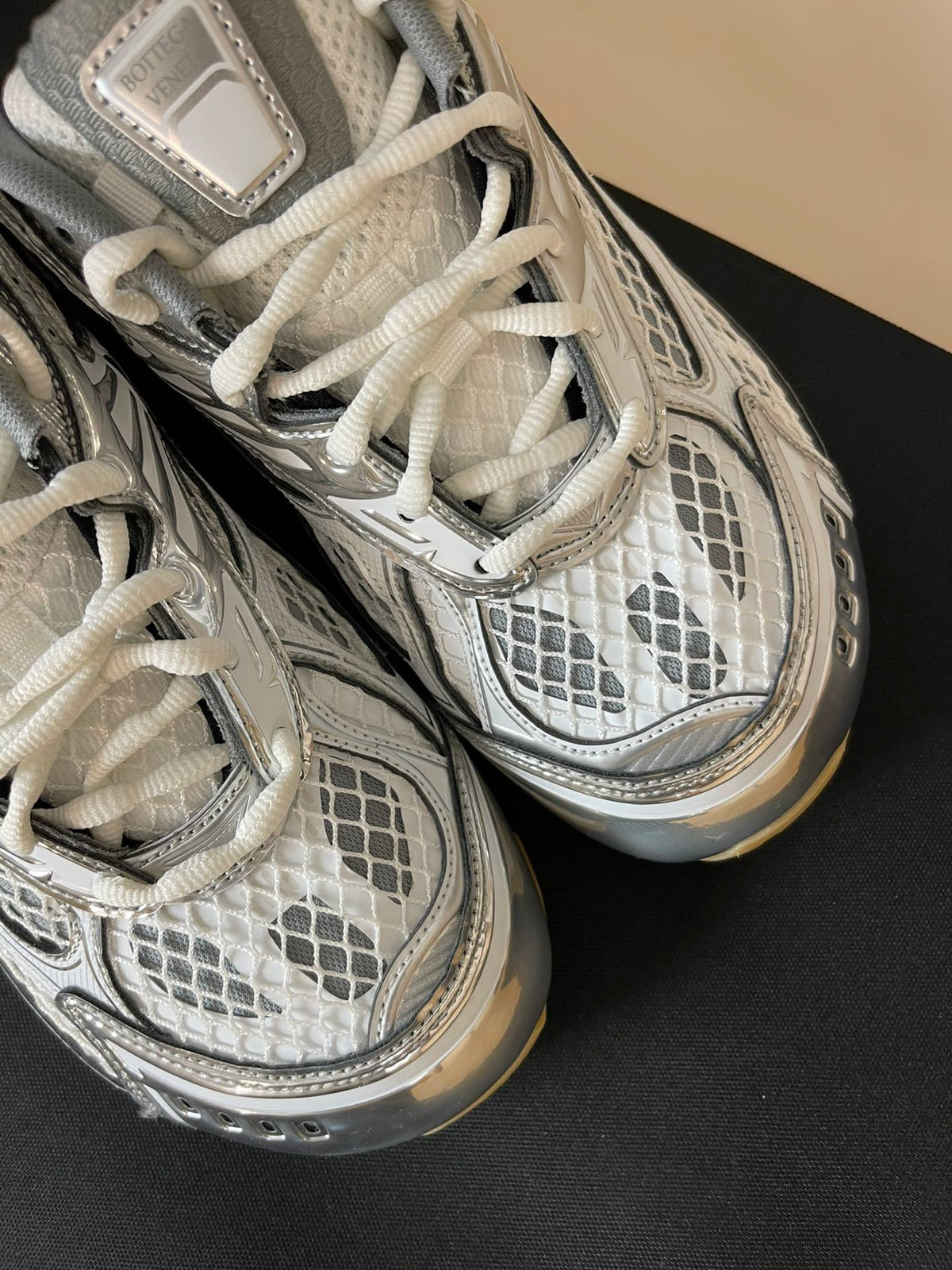 Bottega Veneta Orbit Sneakers Silver / White / Optic White