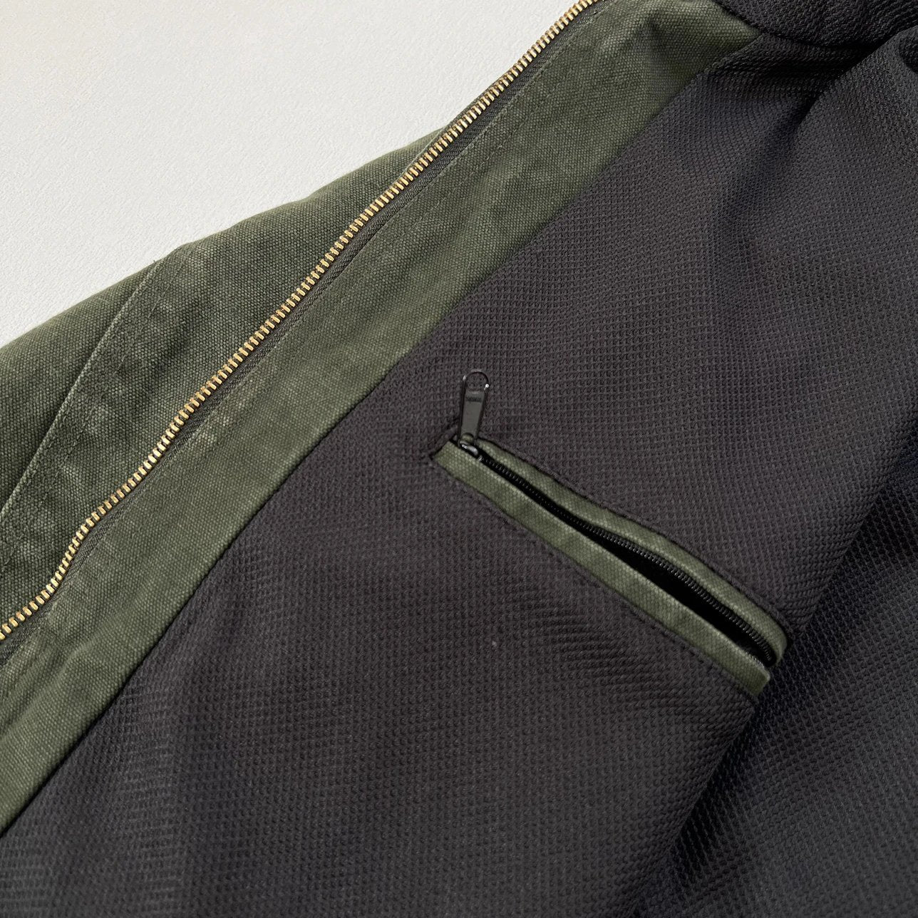 Carhartt J25 Hooded Jacket