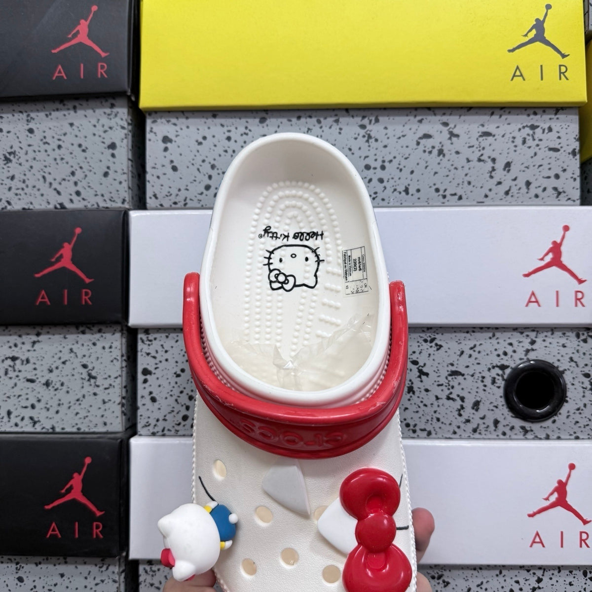Crocs x Hello Kitty Classic Clog