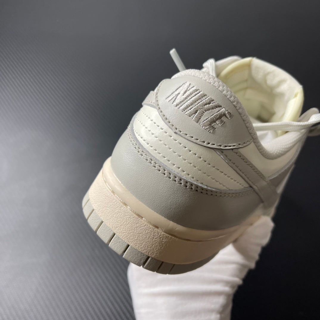 Nike Dunk Low "Light Bone"
