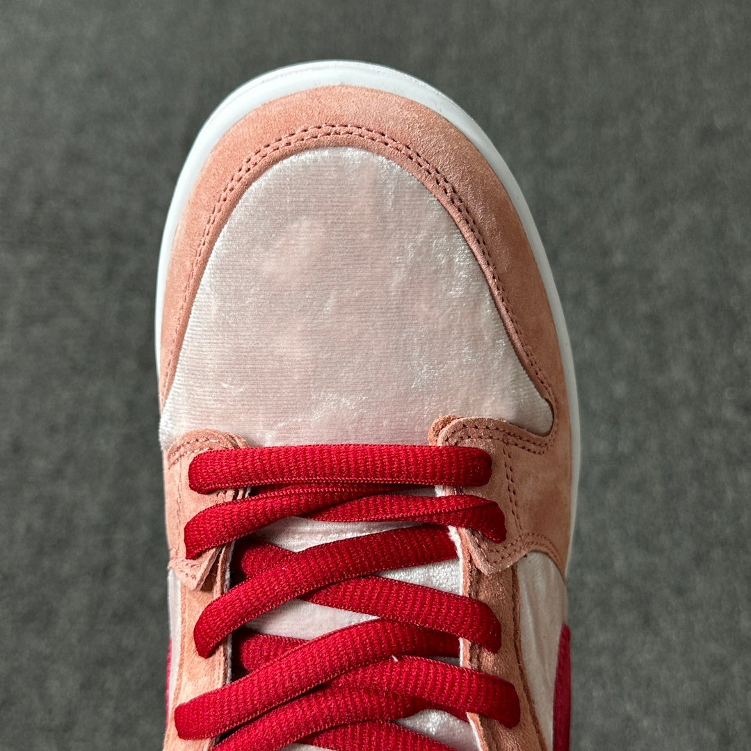 Nike SB Dunk Low Pro x StrangeLove Skateboards
