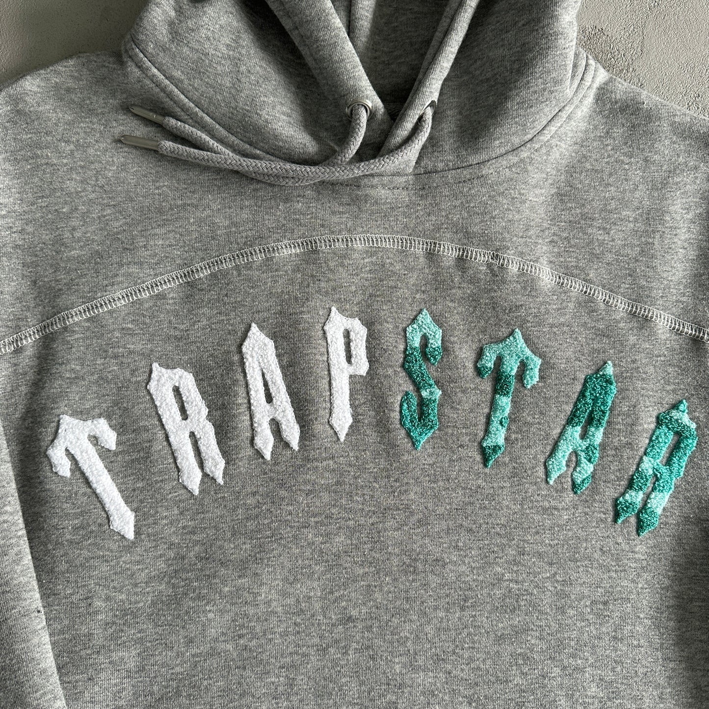 Trapstar Irongate Chenille Arch Hoodie Tracksuit