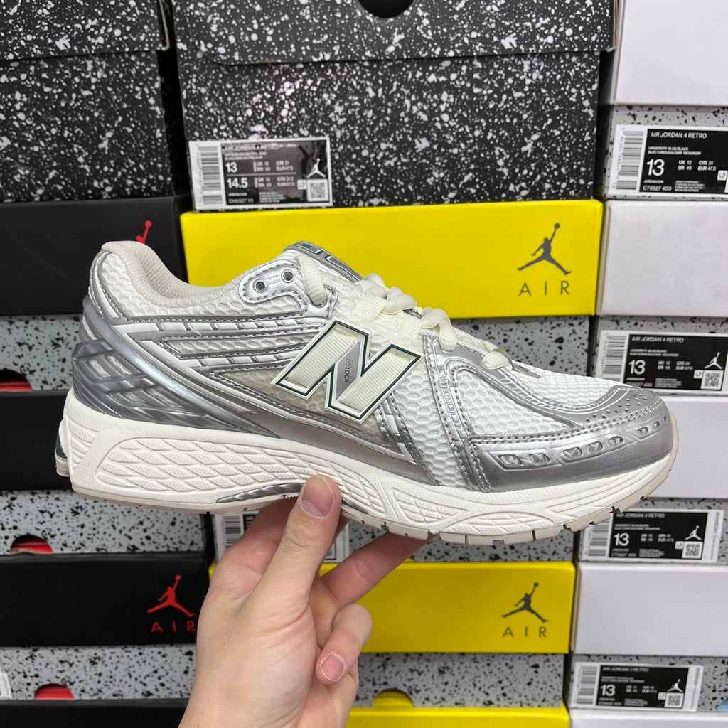 New Balance 1906R 'Silver Metallic Cream'