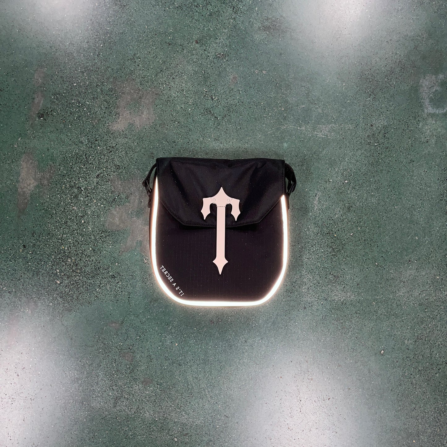 Trapstar Cobra T Messenger Bag