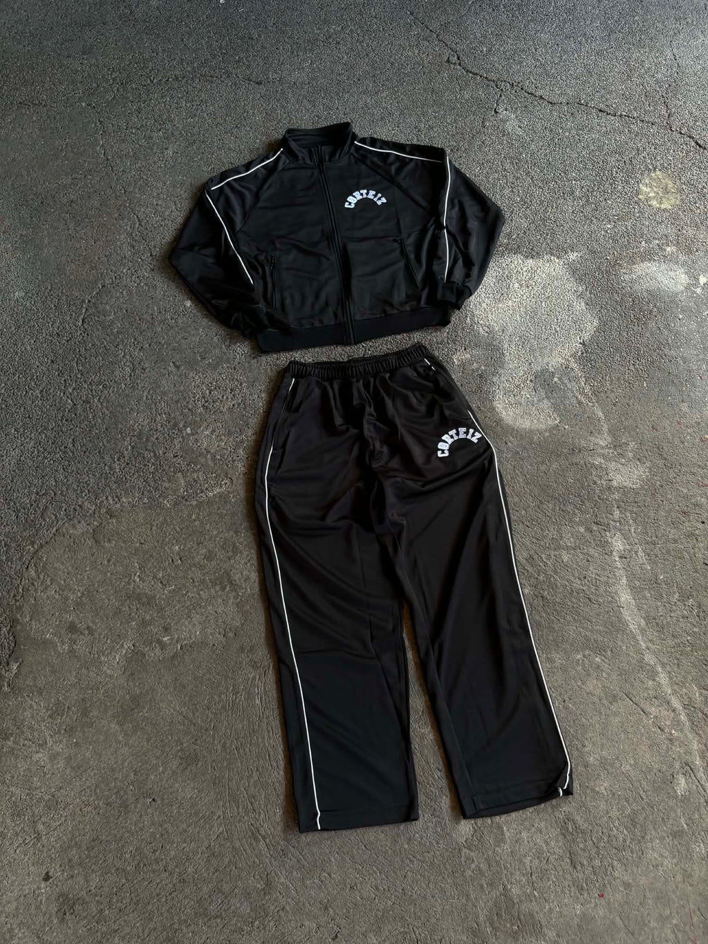Corteiz Crest Arch Tracksuit (ON-HAND)
