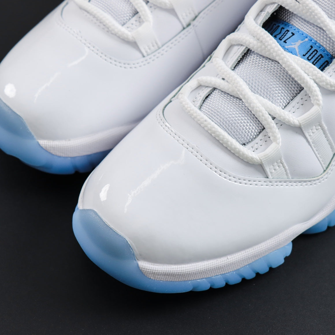 Air Jordan 11 Retro "Legend Blue"