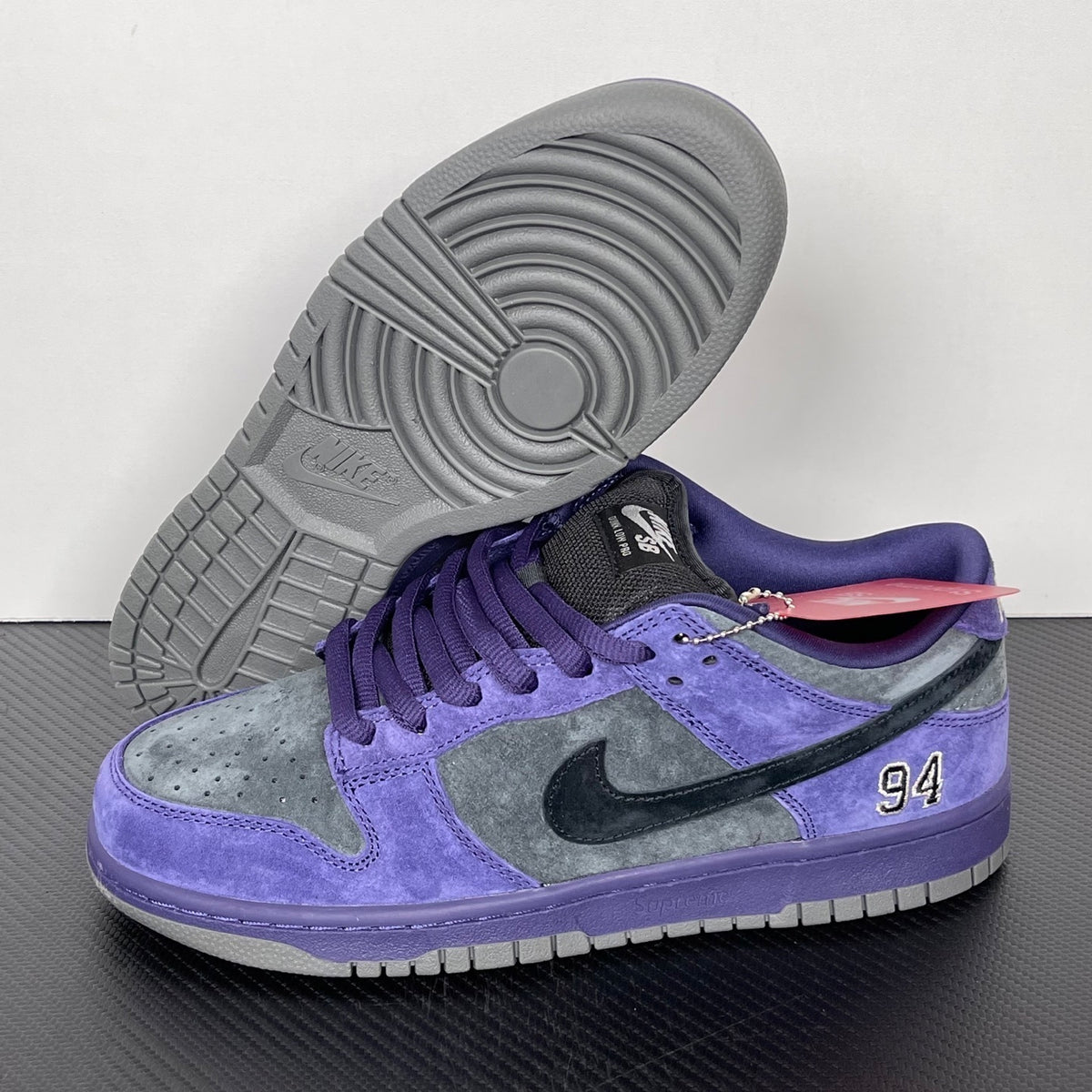 Nike SB Dunk Low "Supreme - Ink"