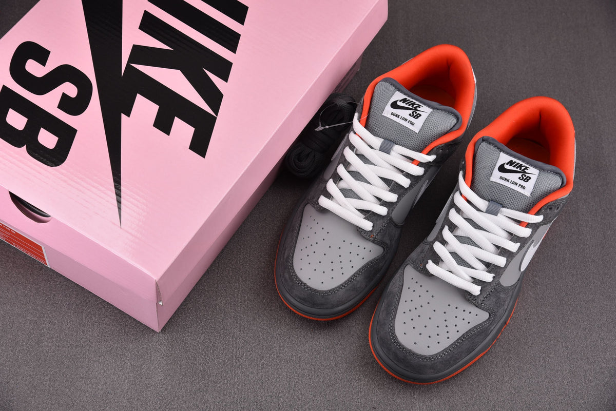 Nike SB Dunk Low Staple "NYC Pigeon"