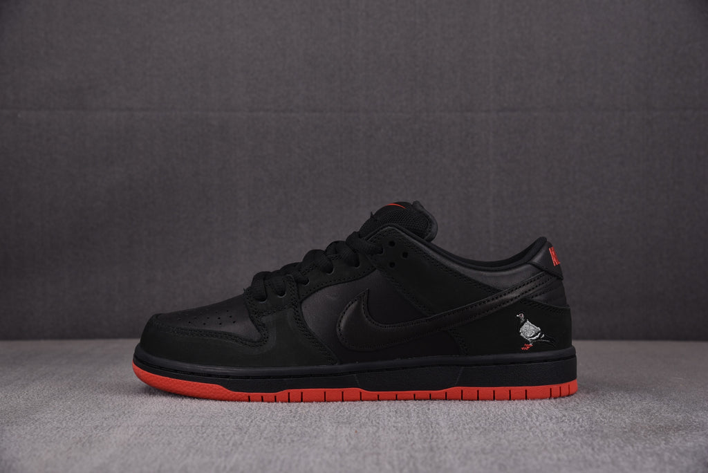 Jeff Staple x Nike SB Dunk Low Pro "Black Pigeon"